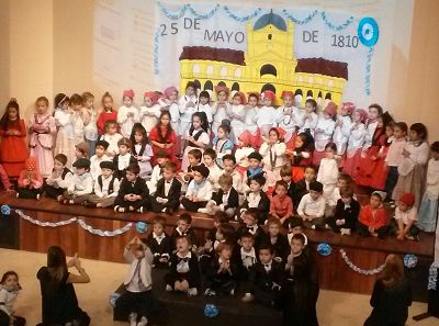 Acto del 25 de Mayo- Salas de 5 Acto del 25 de Mayo- Salas de 5