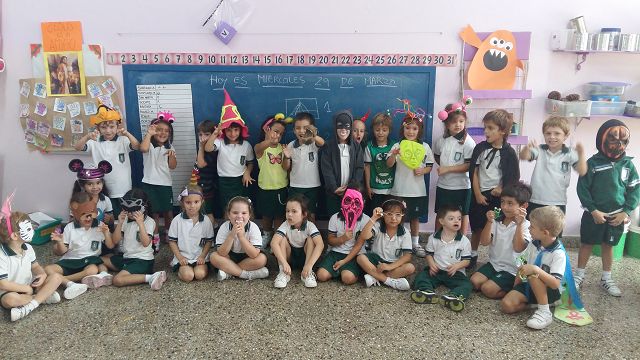 Período de monstruos Sala Lila 2017 Período de monstruos Sala Lila 2017